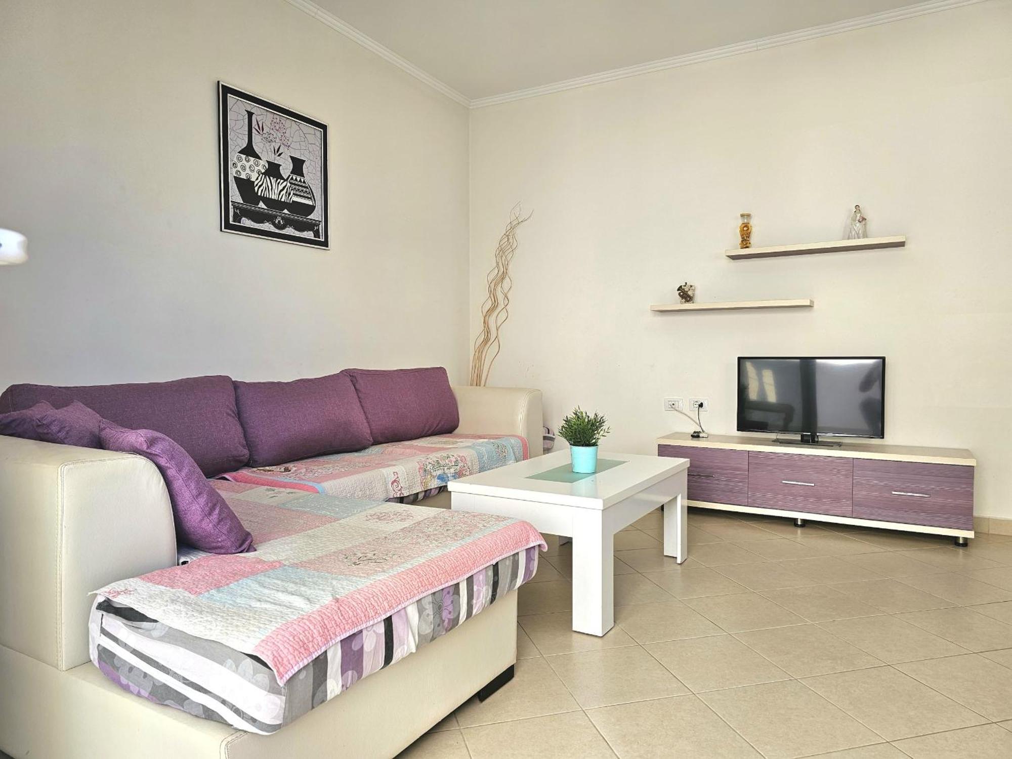 Happy Eri Apartment